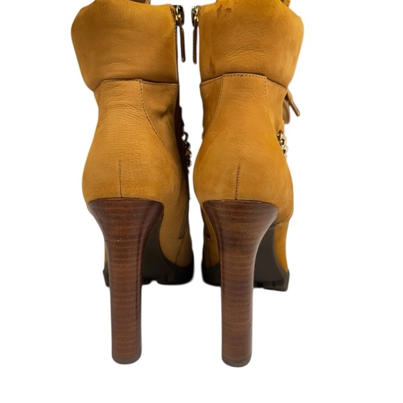 Karl Lagerfeld Paris Victoria Womens Nubuck Dressy Booties, Like New Size 7.5 - Picture 4 of 11